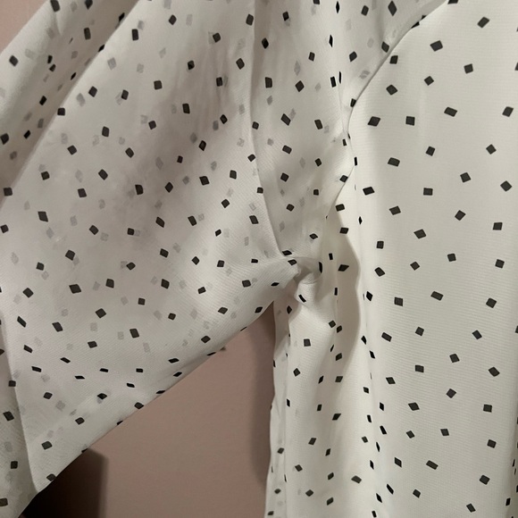Ivory/off white blouse with black polka dots size large. Brand new but no tags. - Picture 6 of 7